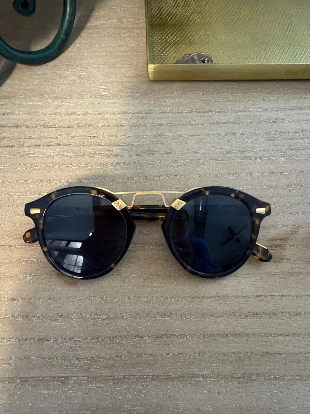 KREWE STL II Tortoiseshell Round Sunglasses with Gold Bridge and Dark Lenses